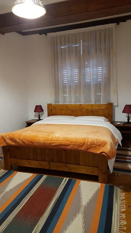 Hotel Bujtina E Bardhe Görice 3*,  Arnavutluk