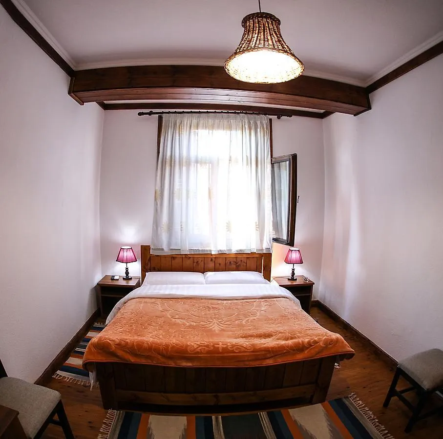 ***  Hotel Bujtina e Bardhe Korce Albanië